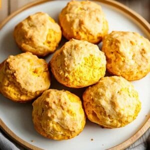 easy pumpkin spice muffins